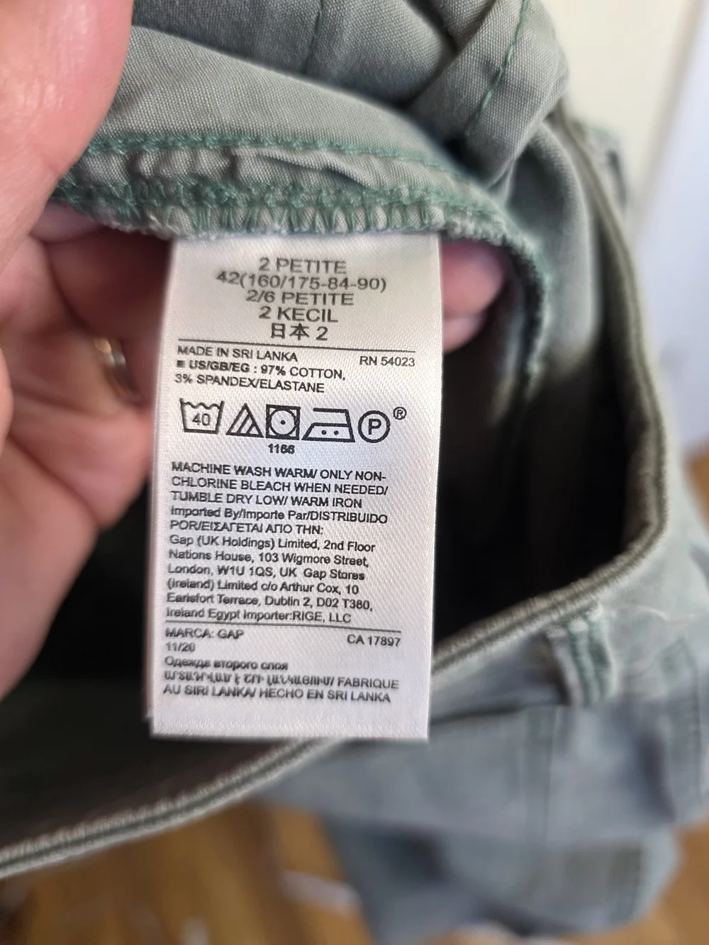 GAP Barrel Khaki Highrise in Olive Color